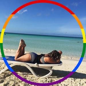 Meet your Posher, Corina